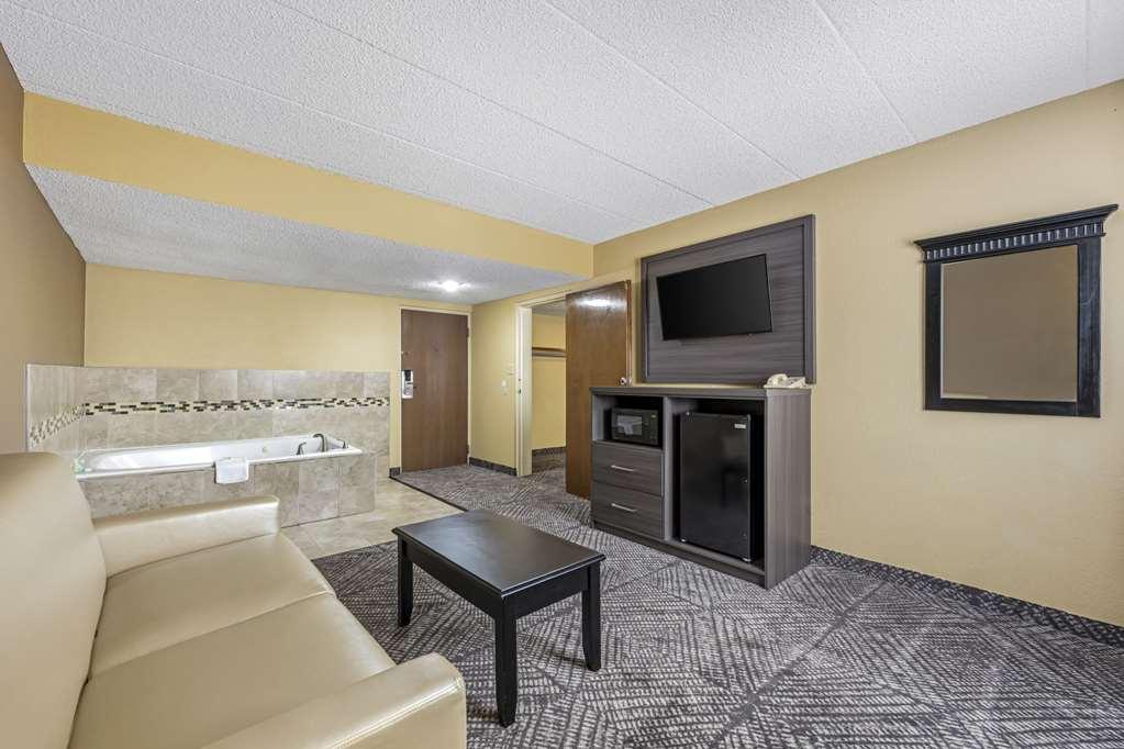 Quality Inn & Suites Lincoln Zimmer foto